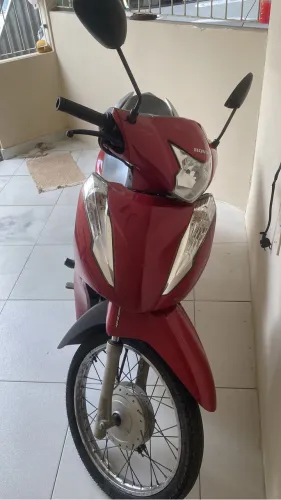 Biz 110 vermelha