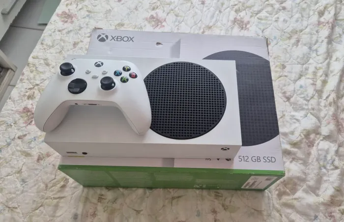 Xbox SERIES S em perfeito estado