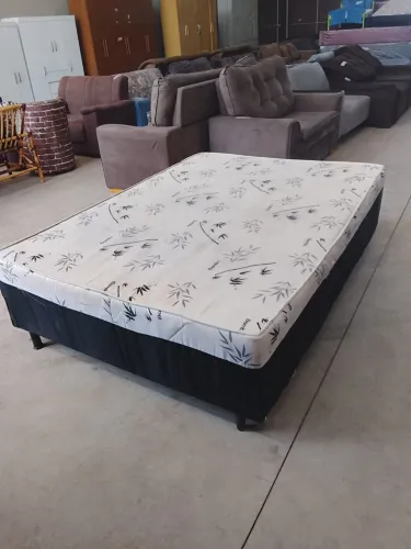 Base de cama box casal USADA ENTREGA dentro de Uberlândia MG