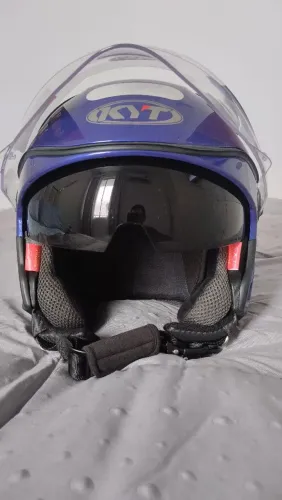 Capacete kYT cor azul novo