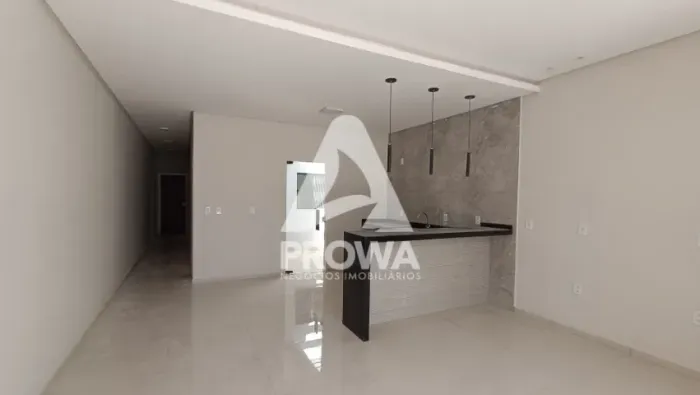Casa com três quartos, sendo um suíte com closet a venda, bairro Jardim Florida, Juazeiro
