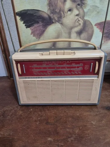 Rádio antigo philips