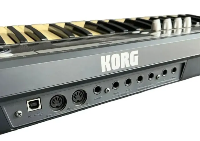 Teclado korgX50 
