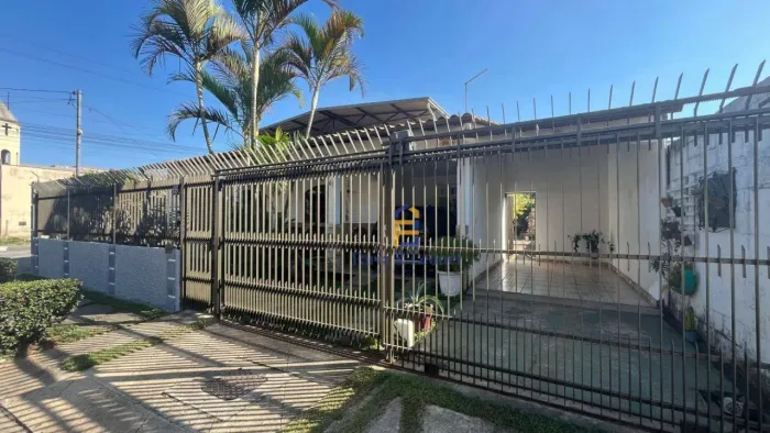 Casa com 3 dormitórios à venda, 200 m² por R$ 550.000,00 - Nova Benfica - Juiz de Fora/MG