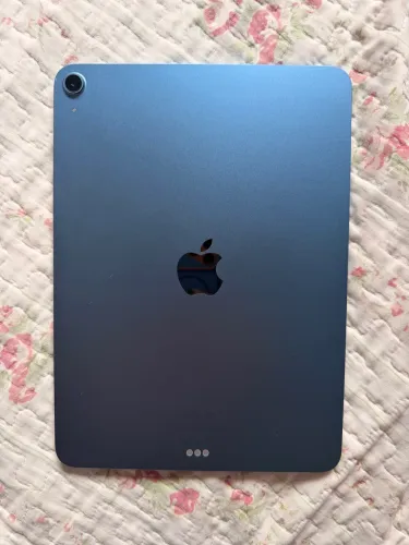 iPad Air 5ª Geração 64GB Azul (M1) + Capa + Caneta WB + Caixa Completa - Impecável