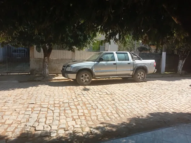 Chevrolet S10 P-up Colina 2.8 TDI 4x2/4x4 CD Dies. 2009