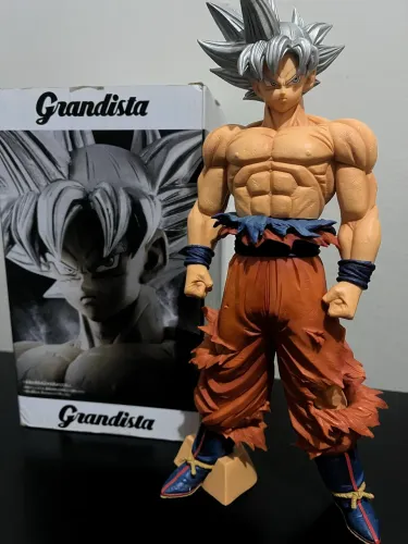 Goku Ultra Instinct Grandista Banpresto - 30 cm C/ Caixa