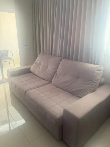 Sofá retrátil de linho 