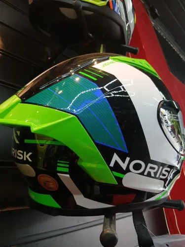 Vendo capacete zerado tamanho 60