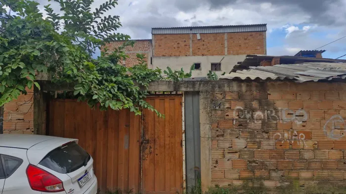 VENDO UM LOTE<br>RUA ALEXANDRO DE SOUZA,4