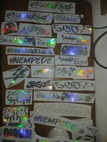 ADESIVOS HOLOGRÁFICO VARIADOS 