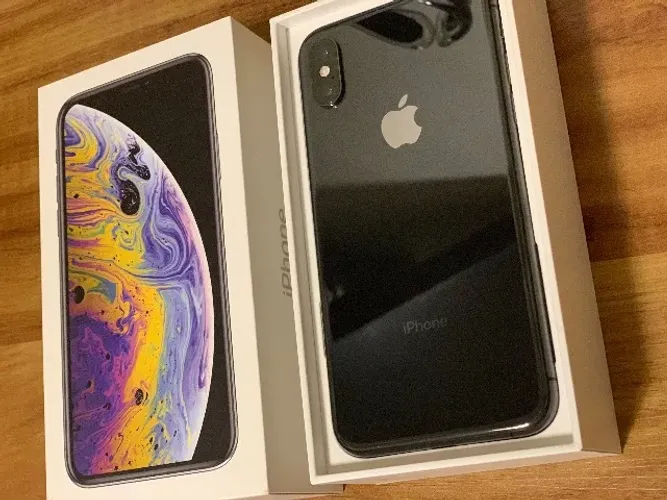 iPhone Xs