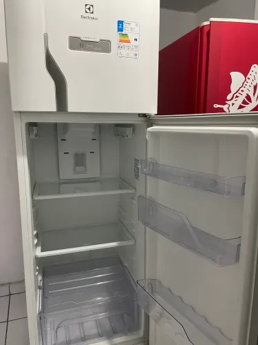 GELADEIRA FROST FREE ELETROLUX
