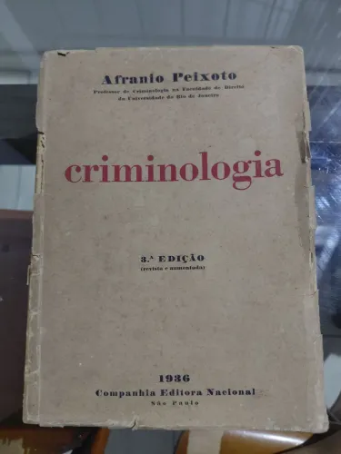 Relíquia livro de criminologia