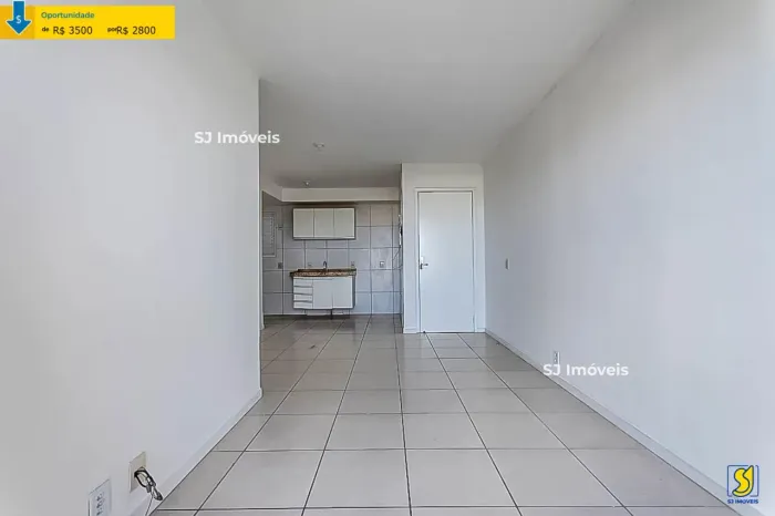 Apartamento em condomínio clube no Cambeba