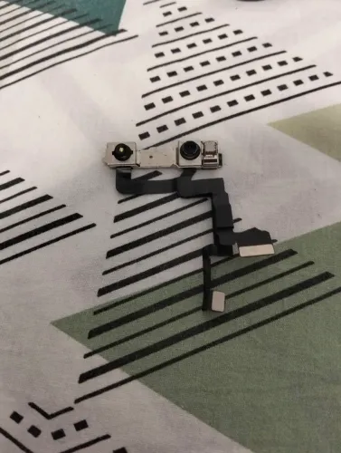 Placa (debloqueada) cameras traseiras e frontal iPhone 11 originais 