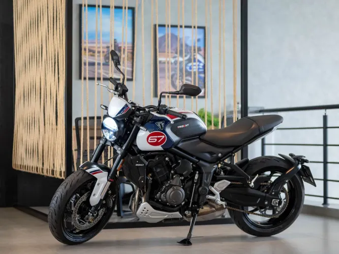 TRIUMPH TRIDENT 660 TRIBUTE 2025