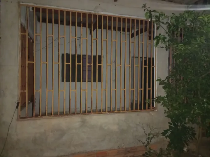 Portão com portãozinho, 2 grades, 2 portãozinhos