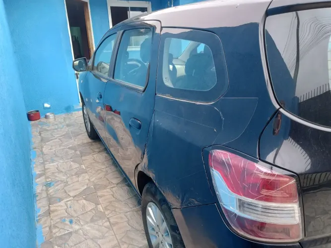 Chevrolet Spin LT 1.8 8V Econo.flex 5P Mec. 2013