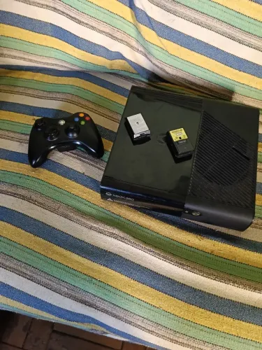 Vendo XBOX360 ( 500 gb )