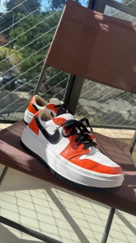 Tênis Air Jordan 1 Elevate Low - Orange - TAM 37 BR / 7.5 US