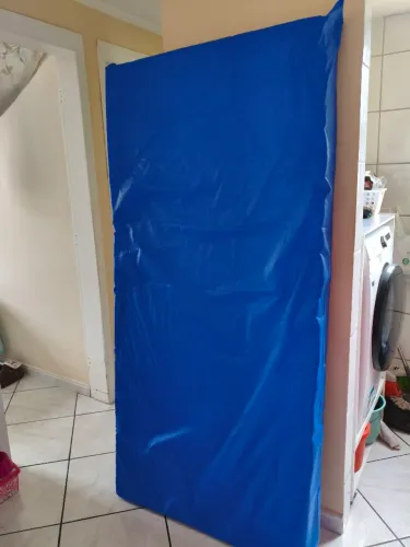 Colchão hospitalar D28 com capa com fecho