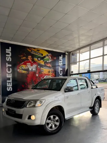 Toyota Hilux CD 4X4 2.8 Diesel Aut. 2013