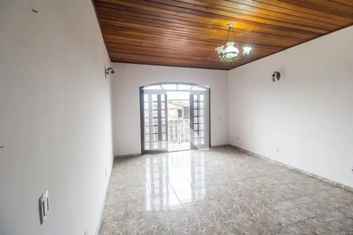Casa à Venda - Parque dos Camargos, 4 Quartos, 302 m2
