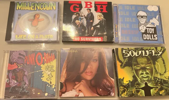 CDs