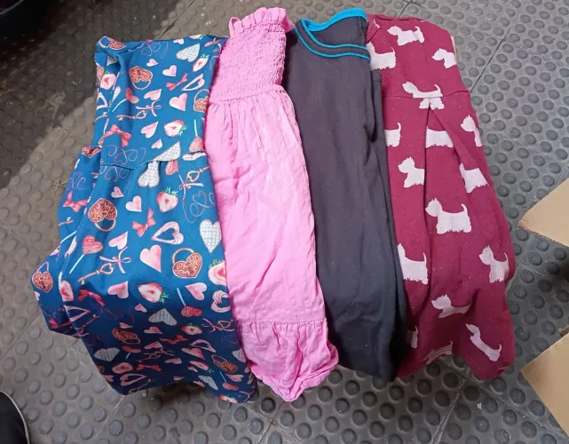 Lote vestido infantil usado