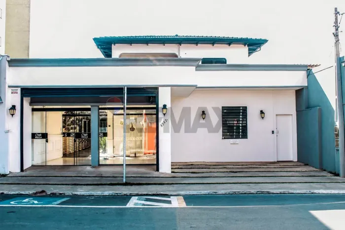 Casa Comercial Sobrado, 17 Salas, 376 m², por R$ 14.000,00 - Jardim Rossignatti em Indaiat