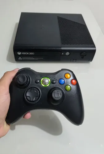 XBOX 360 SUPER SLIM - DESBLOQUEADO