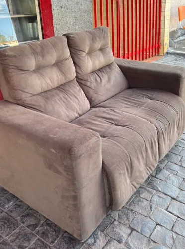 SOFA 2 LUGARES MARROM BOM PARA COMEÇAR A VIDA TENHO OUTROS MODELOS E MÓVEIS ENTREGO