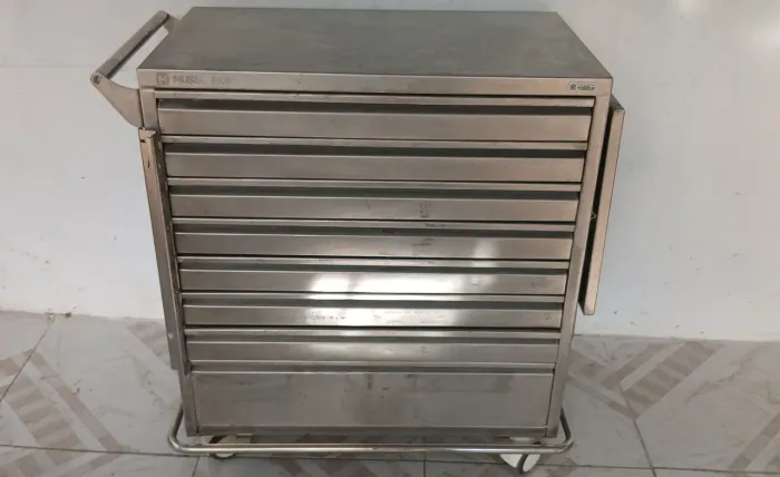 Armario inox para clínica hospitalar e odontológica