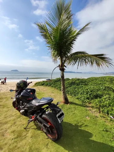 Moto impecável