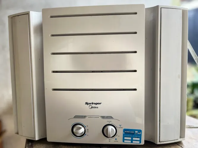 Ar-condicionado Midea 