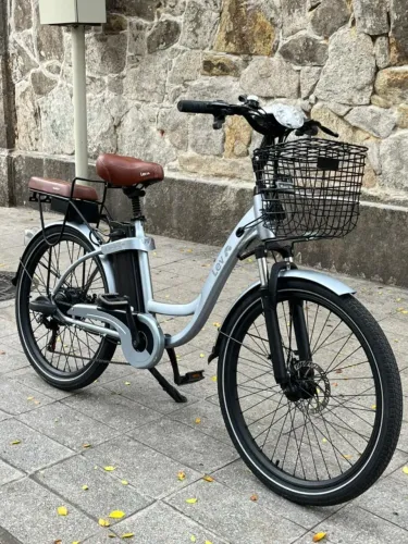 bicicleta eletrica restaurada pela lev com garantia