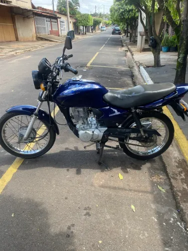 Cg titan boa para o dia dia e econômica
