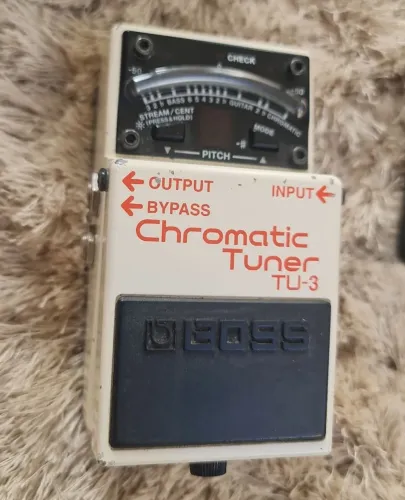 Boss TU3