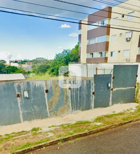 Área Para Venda no Bairro Jaraguá