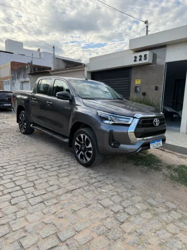Toyota Hilux CD SR 4X4 2.8 TDI Diesel Aut. 2024