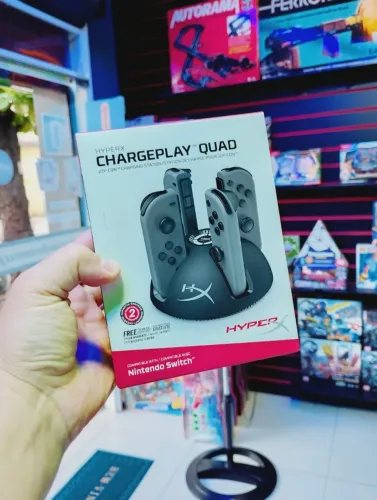 Base de Carregamento HyperX ChargePlay Quad para Nintendo Switch Novo Lacrado