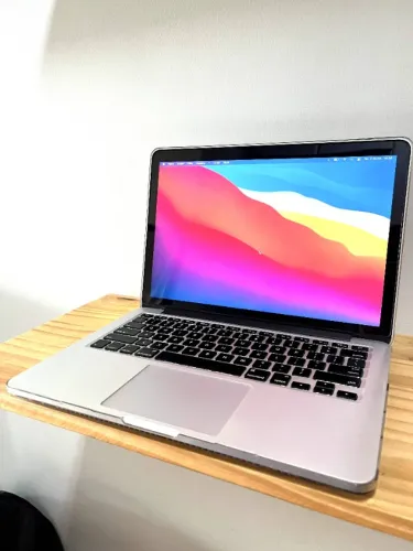 MacBook Pro Retina 13-inch Core i5 8GB 120GB mid 2014