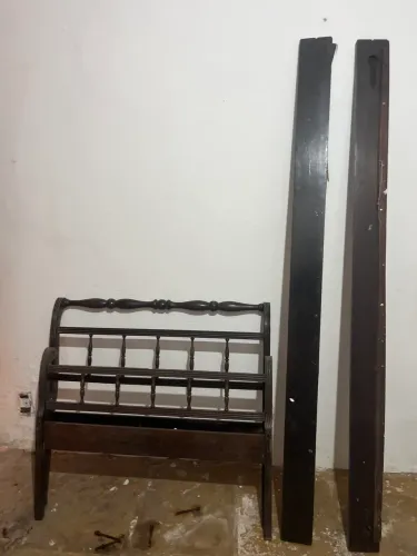 Vendo cama antiga