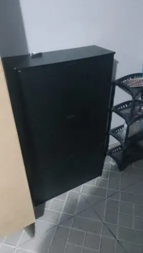 Vende se sapateira retrátil 