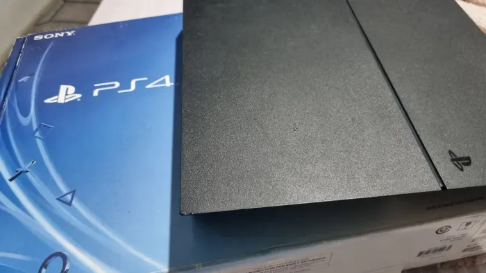 PlayStation 4  1t