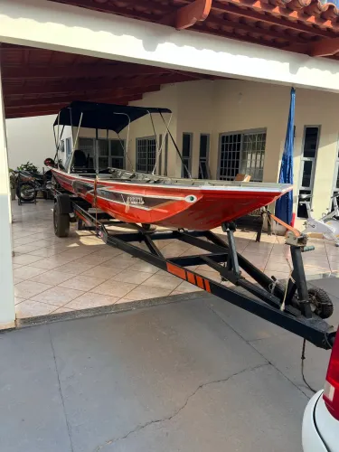 Canoa de alumínio 7 metros