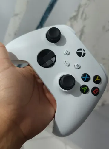 Controle de Xbox series S -seminovo
