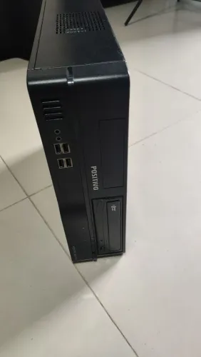 Computador i3 positivo muito bem conservado 