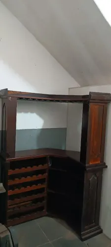 Barzinho adega em madeira de lei